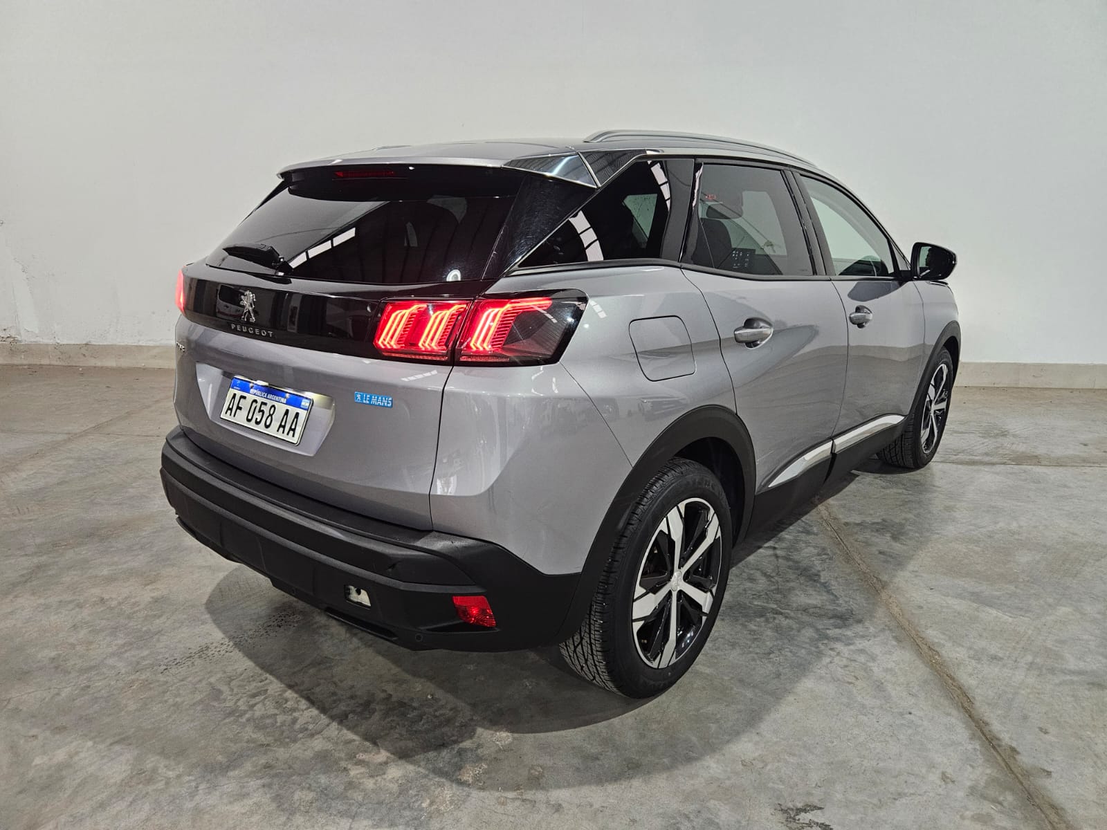 PEUGEOT 3008 ALLURE THP TIPTRONIC