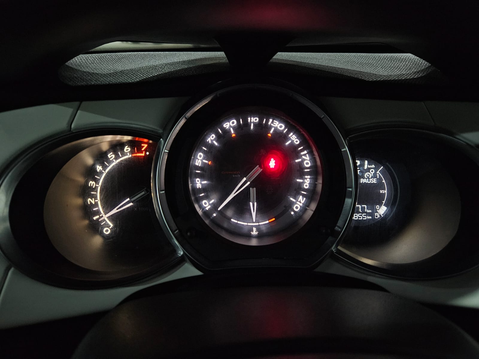 CITROEN DS3 1.6 SPORT CHIC