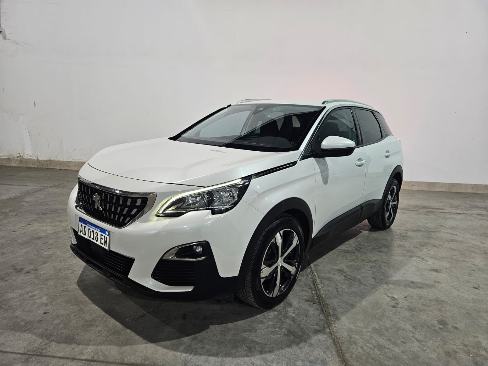 PEUGEOT 3008 ALLURE THP TIPTRONIC