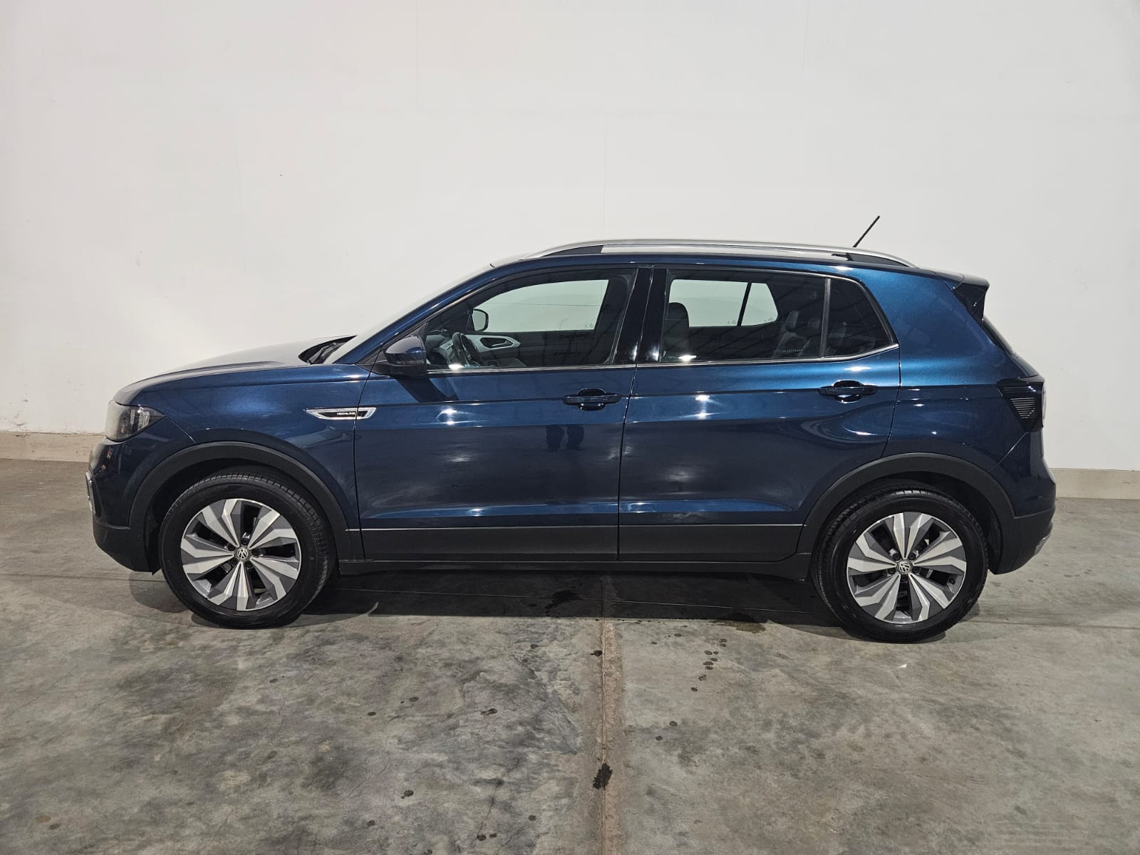 VOLKSWAGEN T-CROSS HIGHLINE 1.
