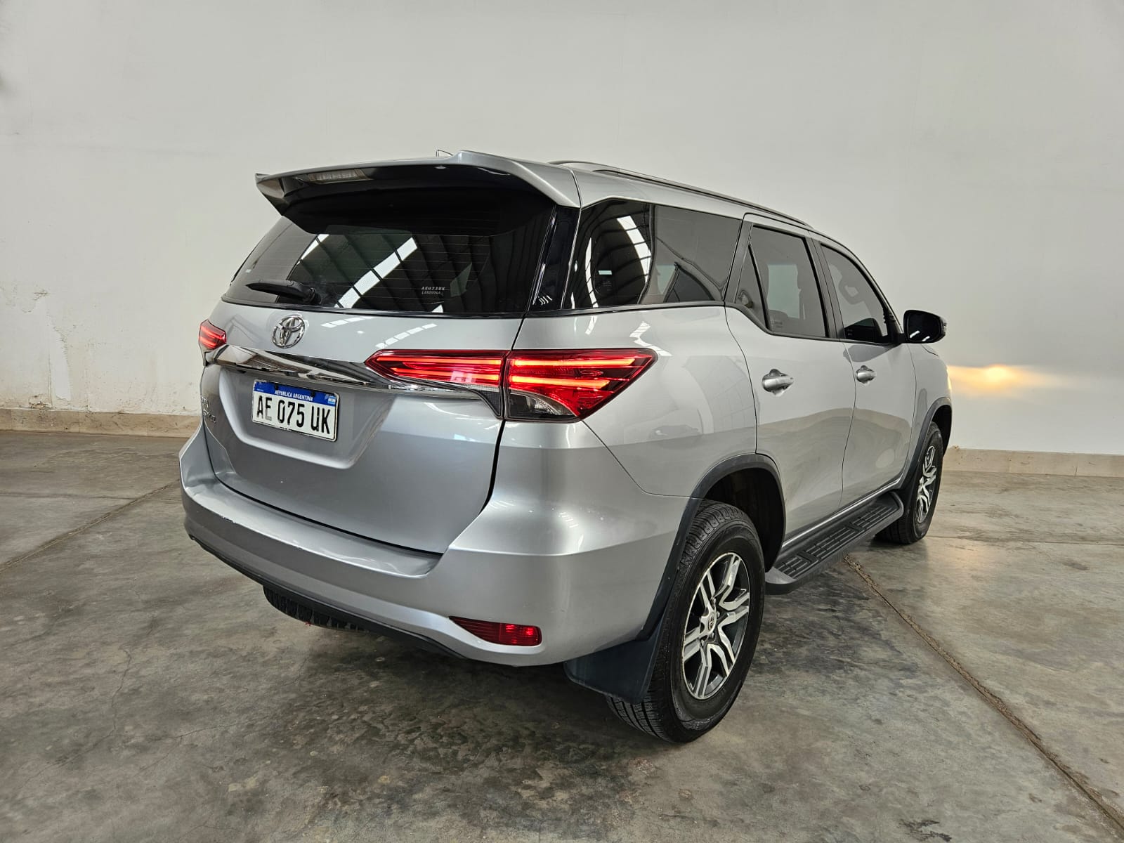 TOYOTA SW4 4X4 SR 2.8 TDI 6A/T 5A