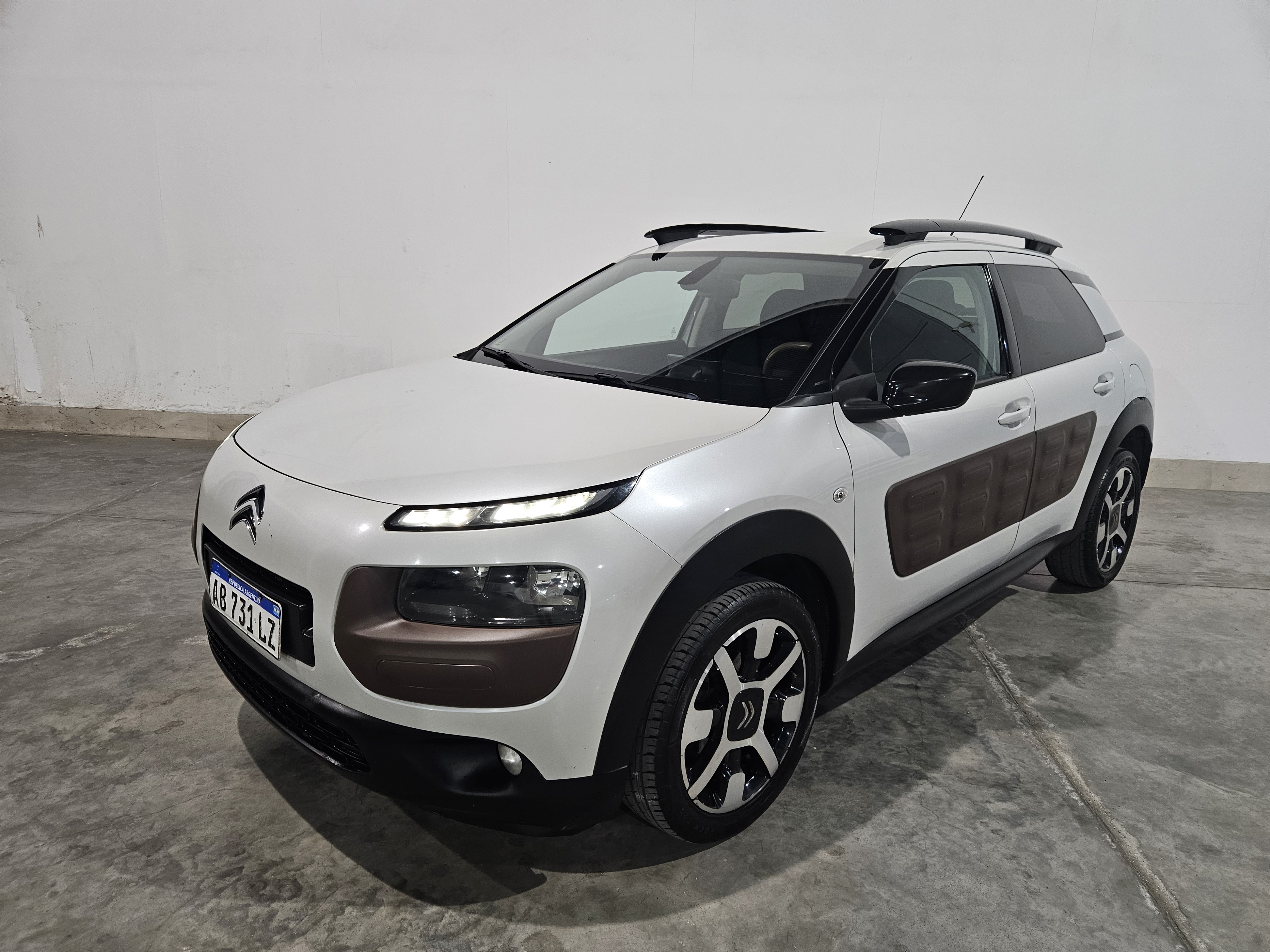 CITROEN C4 CACTUS PURETECH AT6 SHINE