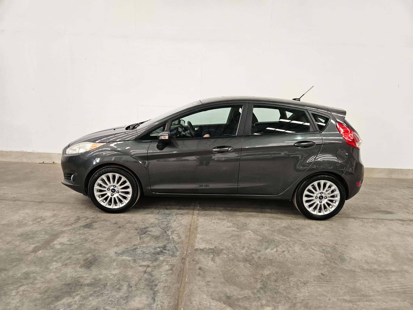 FORD FIESTA 1.6L SE PLUS POWER