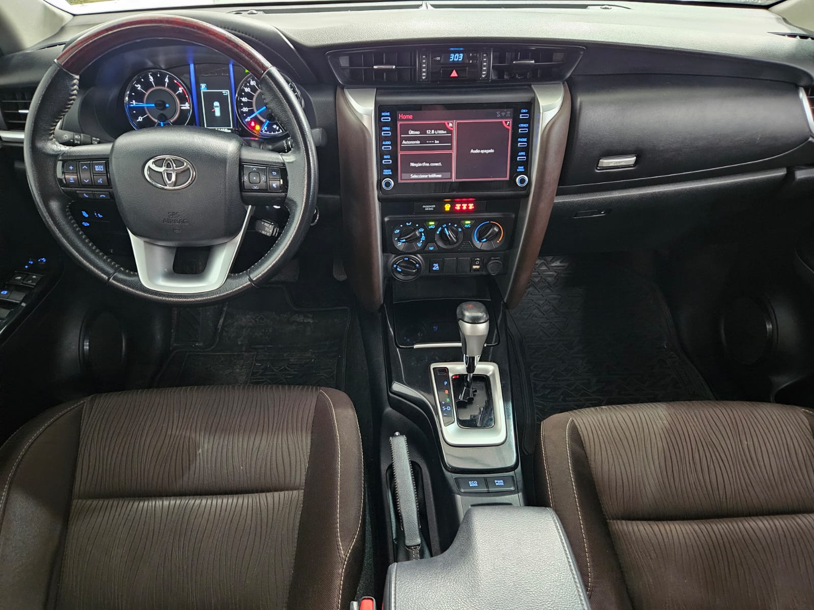 TOYOTA SW4 4X4 SR 2.8 TDI 6A/T 5A